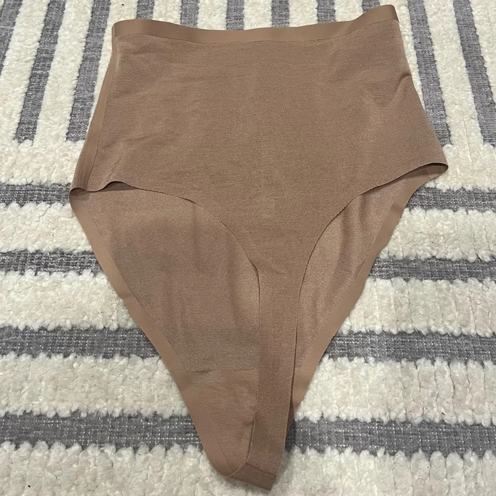 Skims sheer sculpt high‎ waist thong